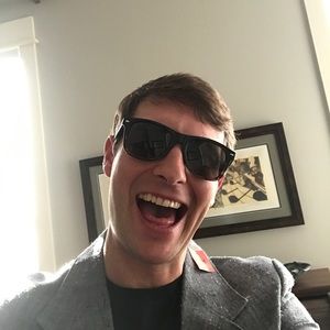 Meet your Posher, Eric